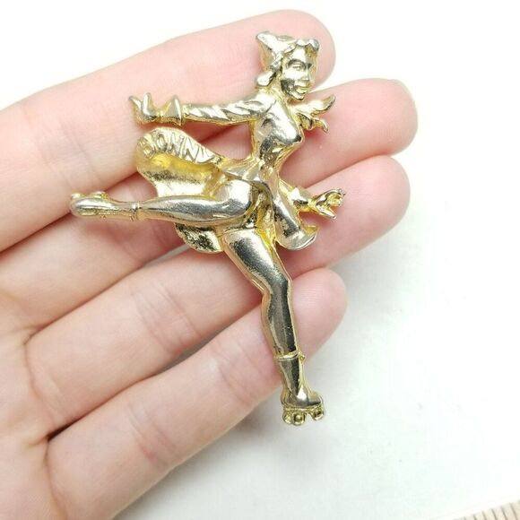 Vintage Figure Skater or Roller Skating Bonny Girl Brooch, Gold Tone Lapel Pin - Picture 1 of 8